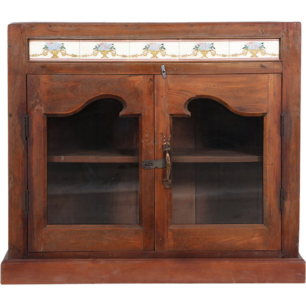Display cabinet with porcelain decoration