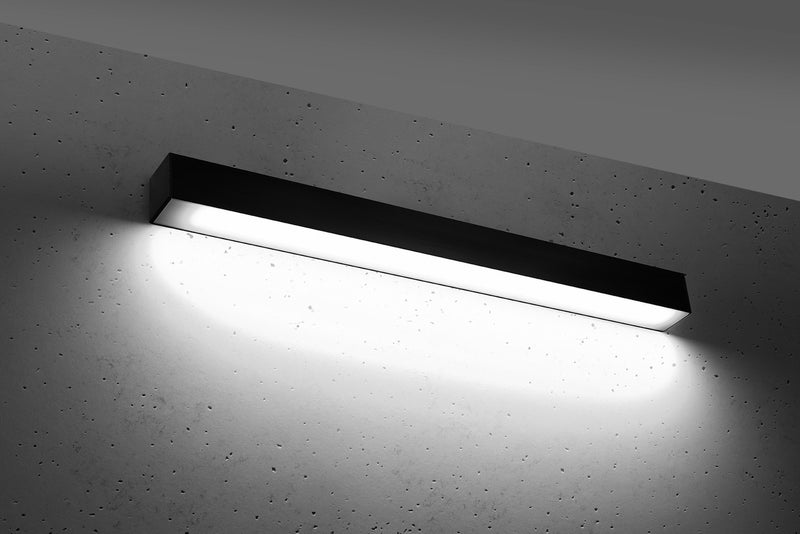 Vägglampa PINNE 67 Svart | TH.039 | Svetrend