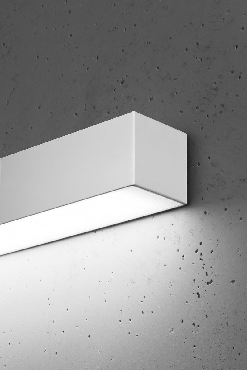Vägglampa PINNE 90 Vit | TH.056 | Svetrend