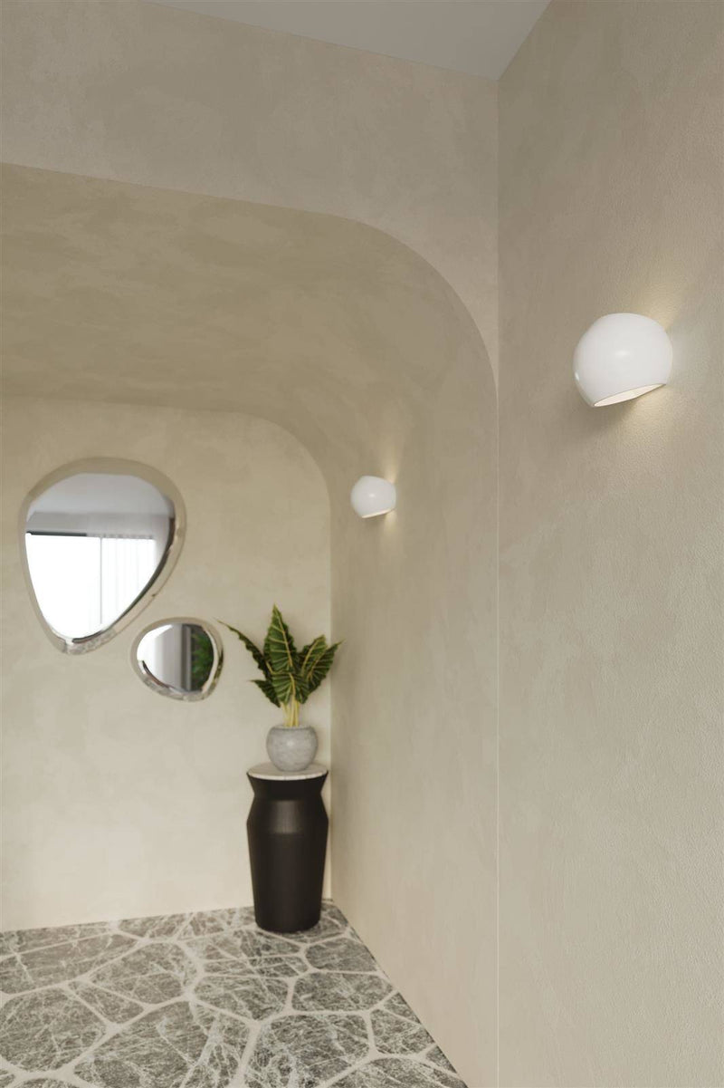 Varnished vägglampa GLOBE Vit gloss | SL.1026 | Svetrend