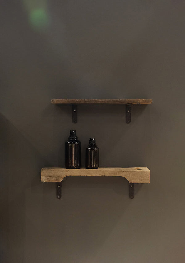 August shelf made of reclaimed wood