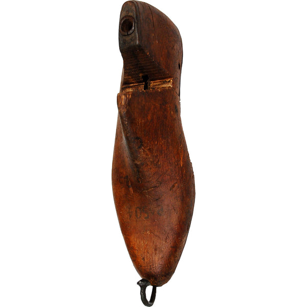 Shoe hook made from old shoe lasts