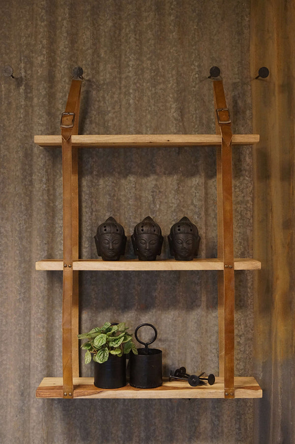 Antoni wall shelf with three shelves